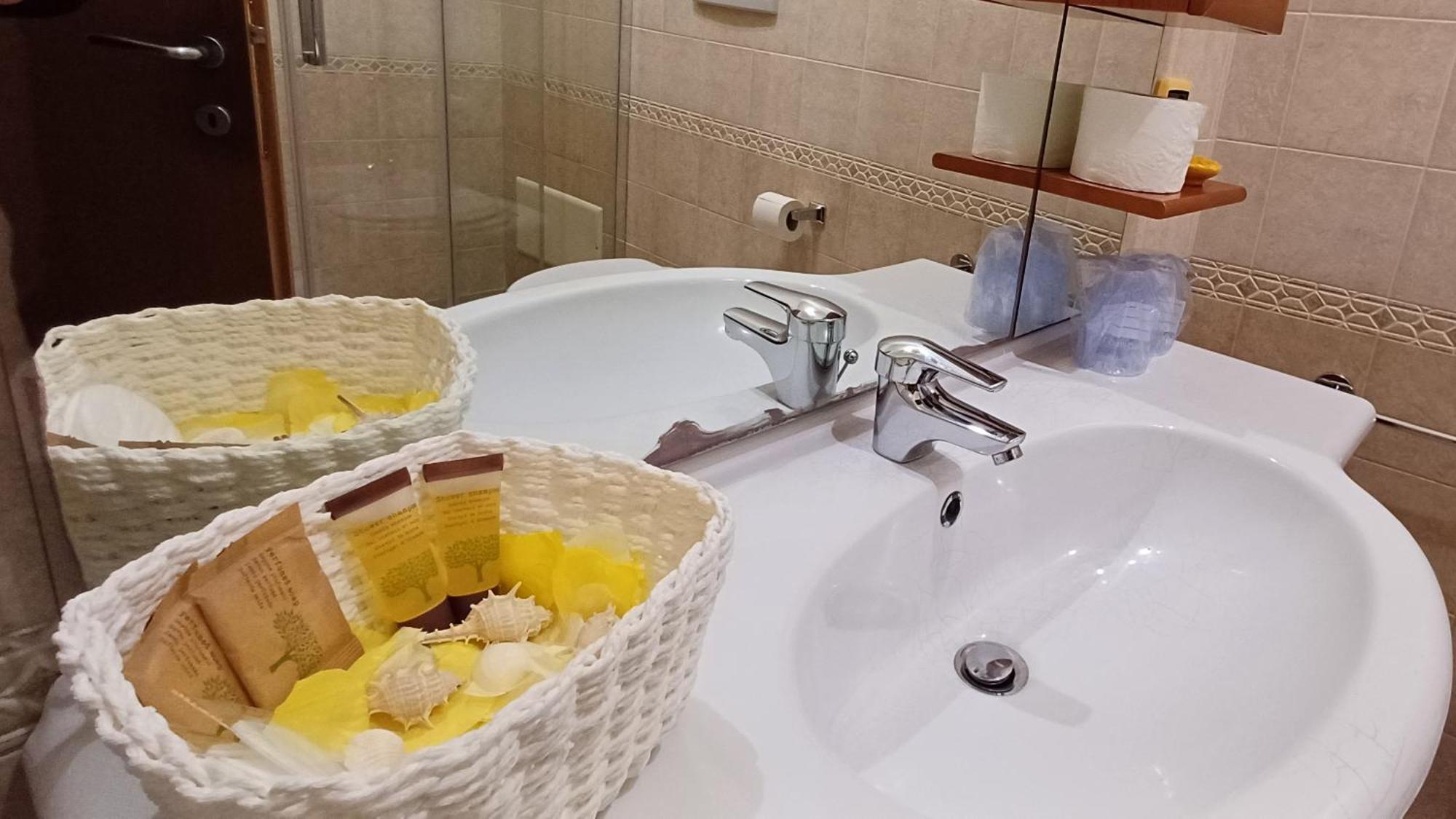마티노 Boat Dreams , Garden Relax 아파트 외부 사진